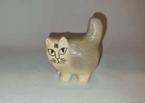 Katten Moa Mini grå